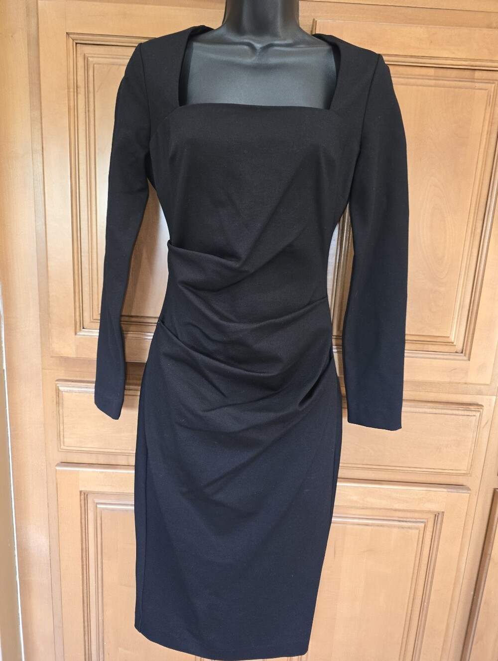 Women's BCBGMaxAzria Classic Black Long-Sleeve Sheath Dress Size XXS